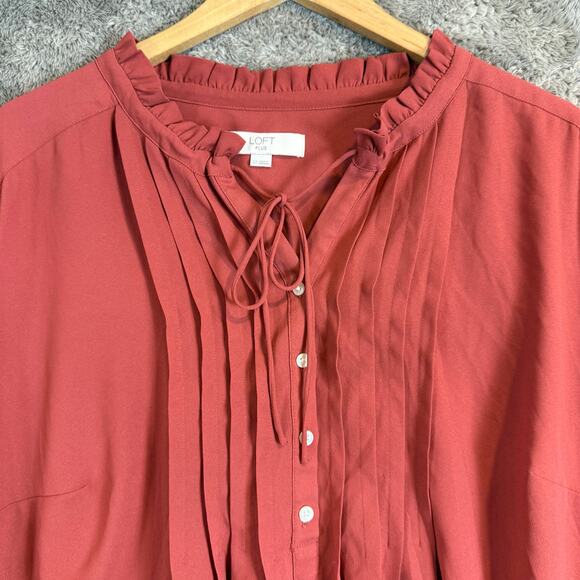 Loft PLUS Size 22 Coral Pintuck Pleated Peasant Blouse Top Popover Button Down - Picture 4 of 10